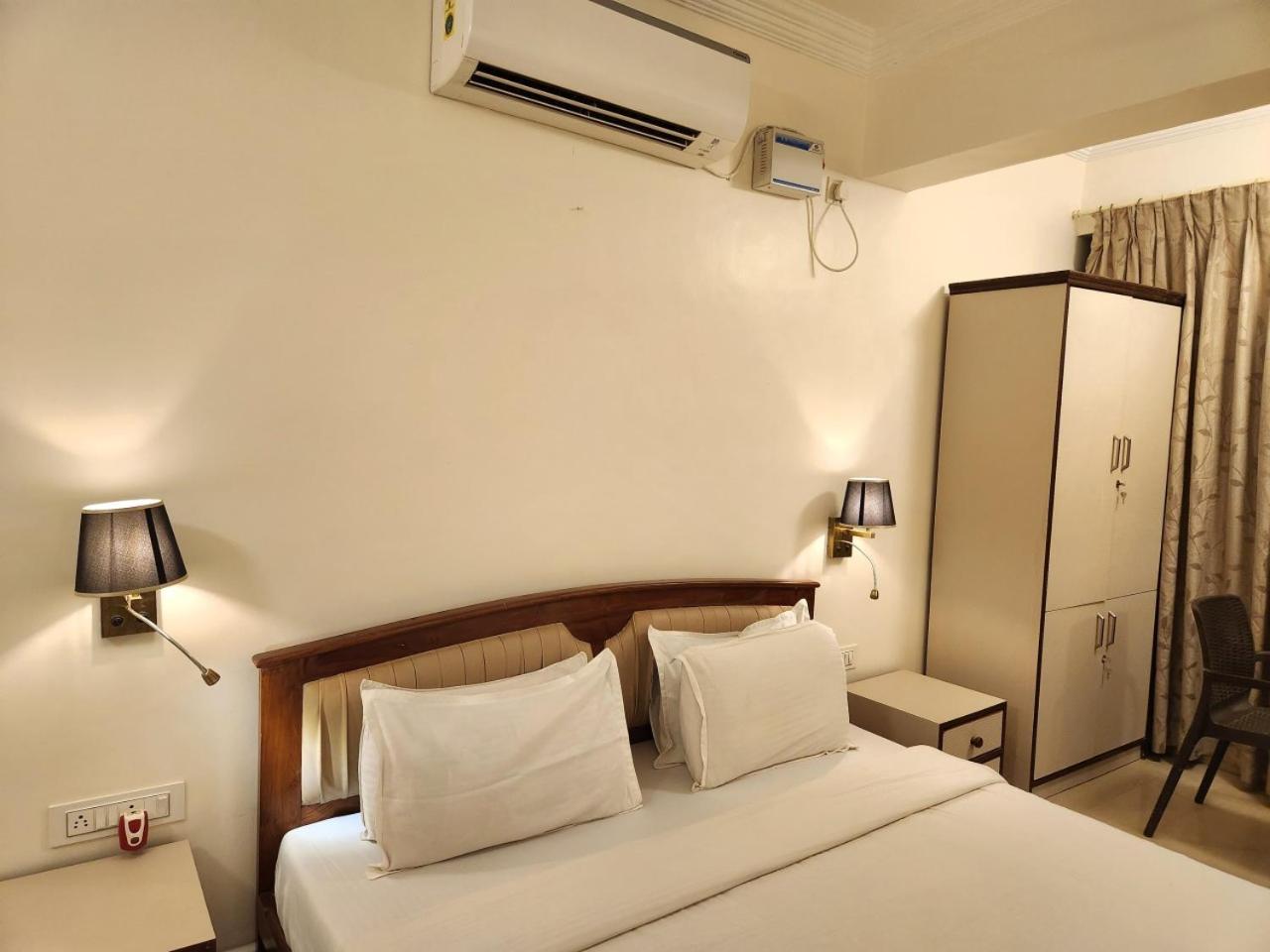 Vagator Beachside Studio Apartment Exterior photo